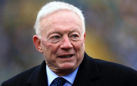 Jerry Jones Net Worth 2021