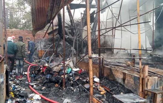 Delhi: Many shops gutted in fire at Chandni Chowk market