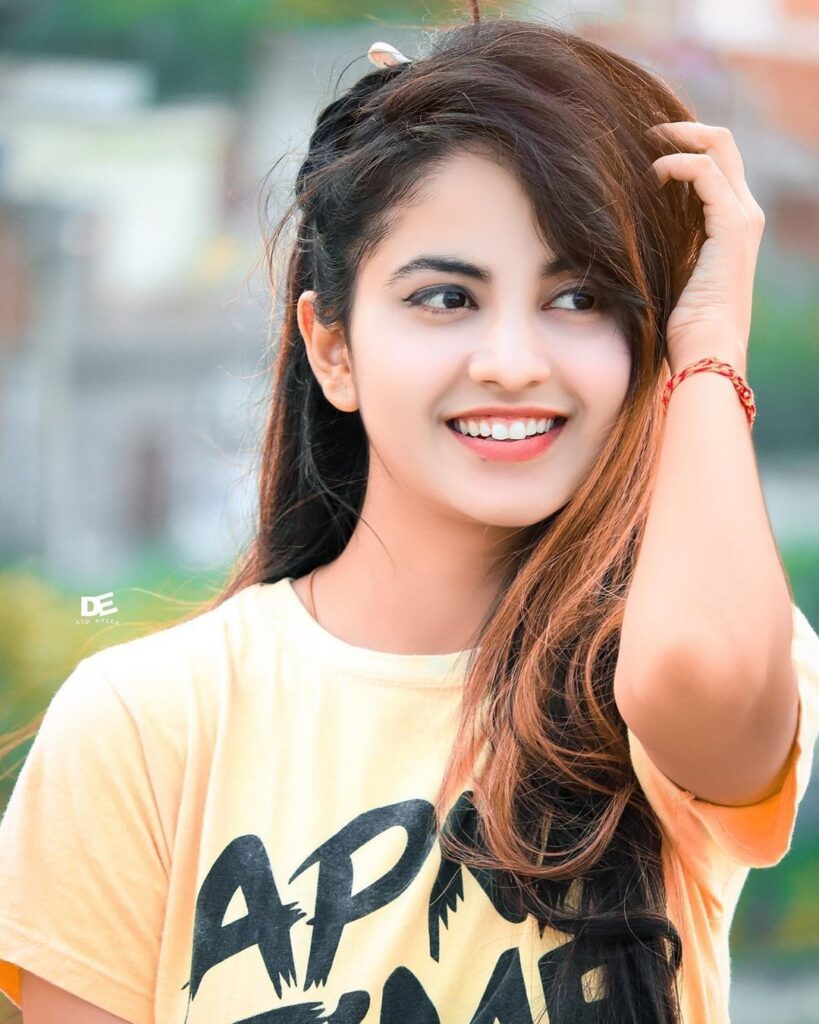 Priyanka Mongia famous Tik Tok star Wiki ,Bio, Profile, Unknown Facts and Family Details revealed