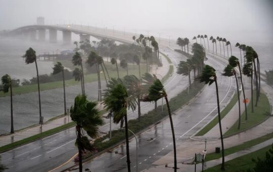 Hurricane Ian swamps southwest Florida, trapping people in homes