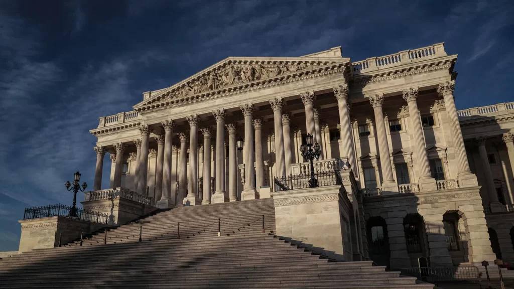 Republicans win control of US House with narrow margin